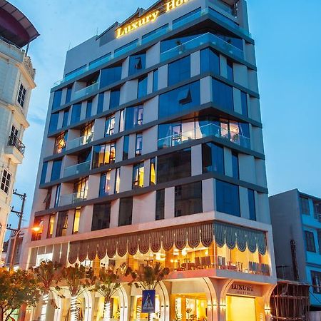 Tu Son Luxury Hotel Buitenkant foto