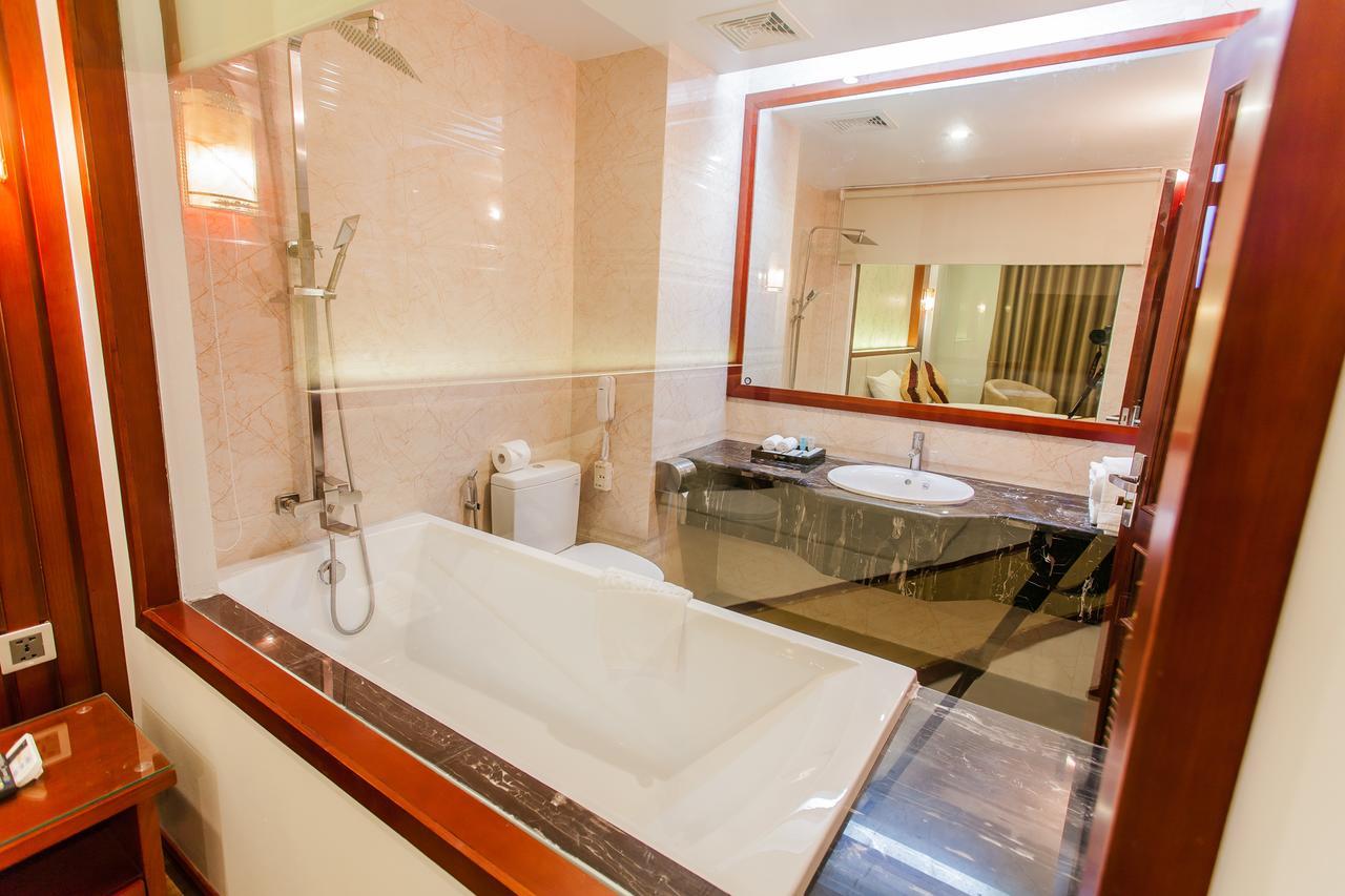 Tu Son Luxury Hotel Buitenkant foto